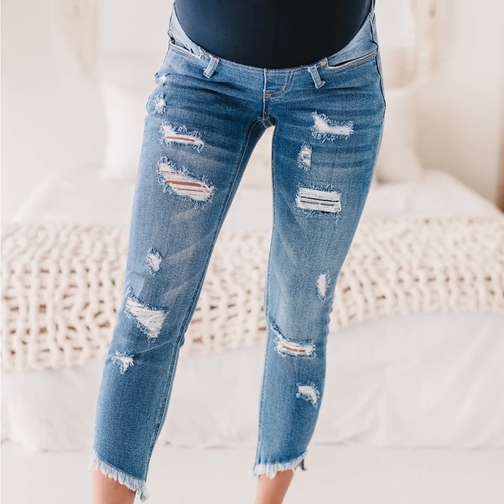 Maternity Kancan distressed jeans